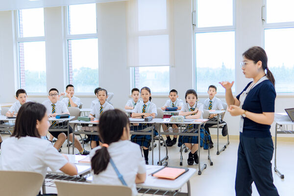 开学第一天,南通惠立学校